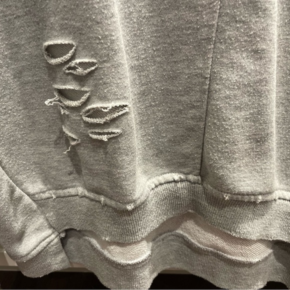 Oversized distressed grey sweatshirt - worn 1 time - Picture 3 of 5